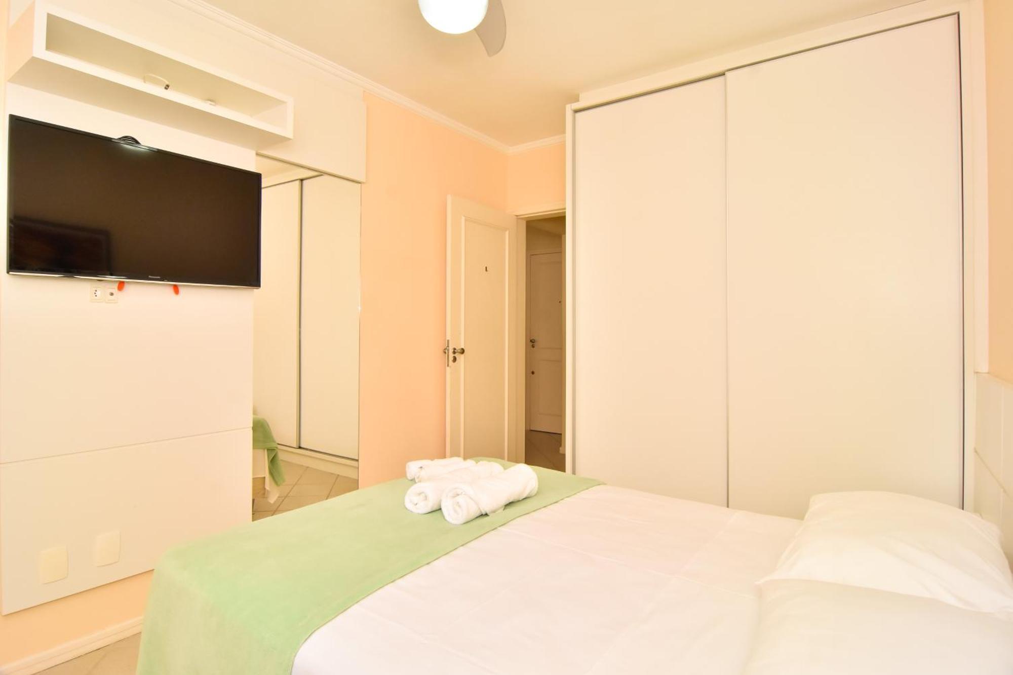 Apartamento Apto Charmoso E Prático A 300m Da P1012 *